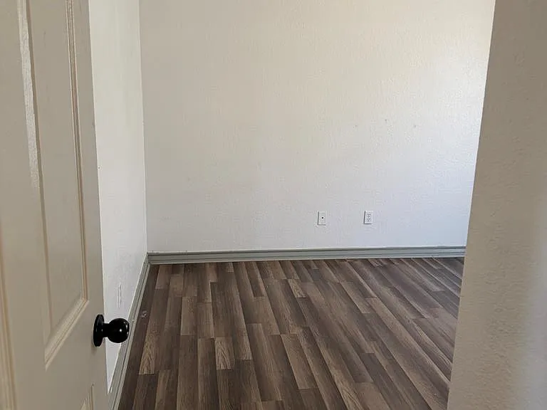 4515 Monty Dr — Photo 17