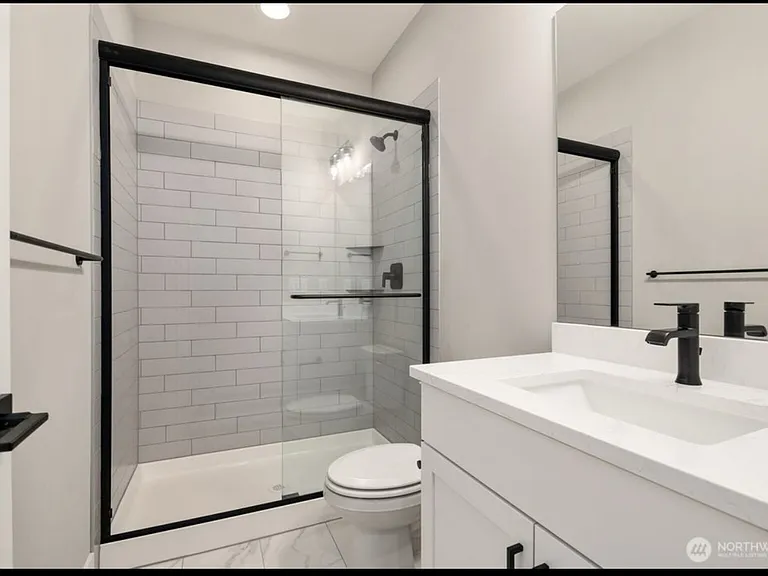 7536 S 130th Pl — Photo 6