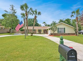 6842 Lenczyk Dr, Jacksonville, FL 32277