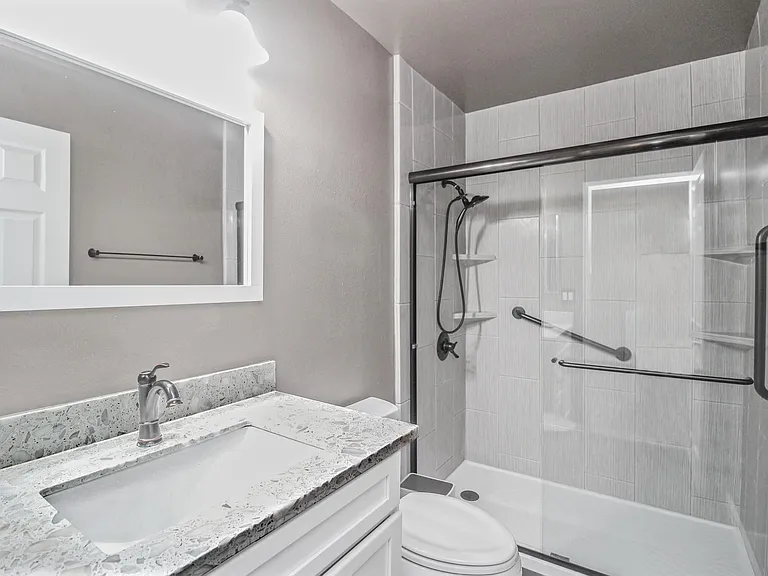 49 N Parkwood Ave #1 — Photo 12