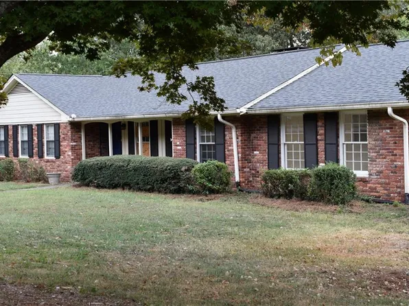 1840 Kimberly Dr SW, Marietta, GA 30008