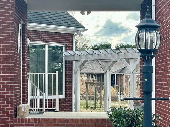 2nd image of 35 Goldenrod Ln