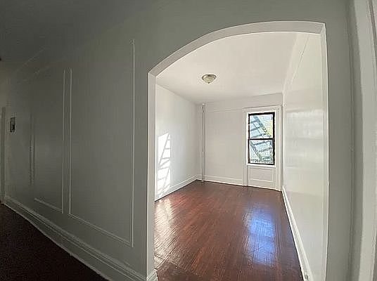 4th image of 565 W 139th St #42C