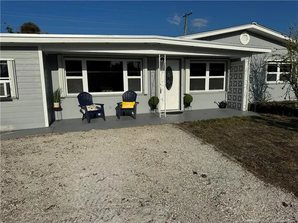 3489 NE Linda Dr, Jensen Beach, FL 34957