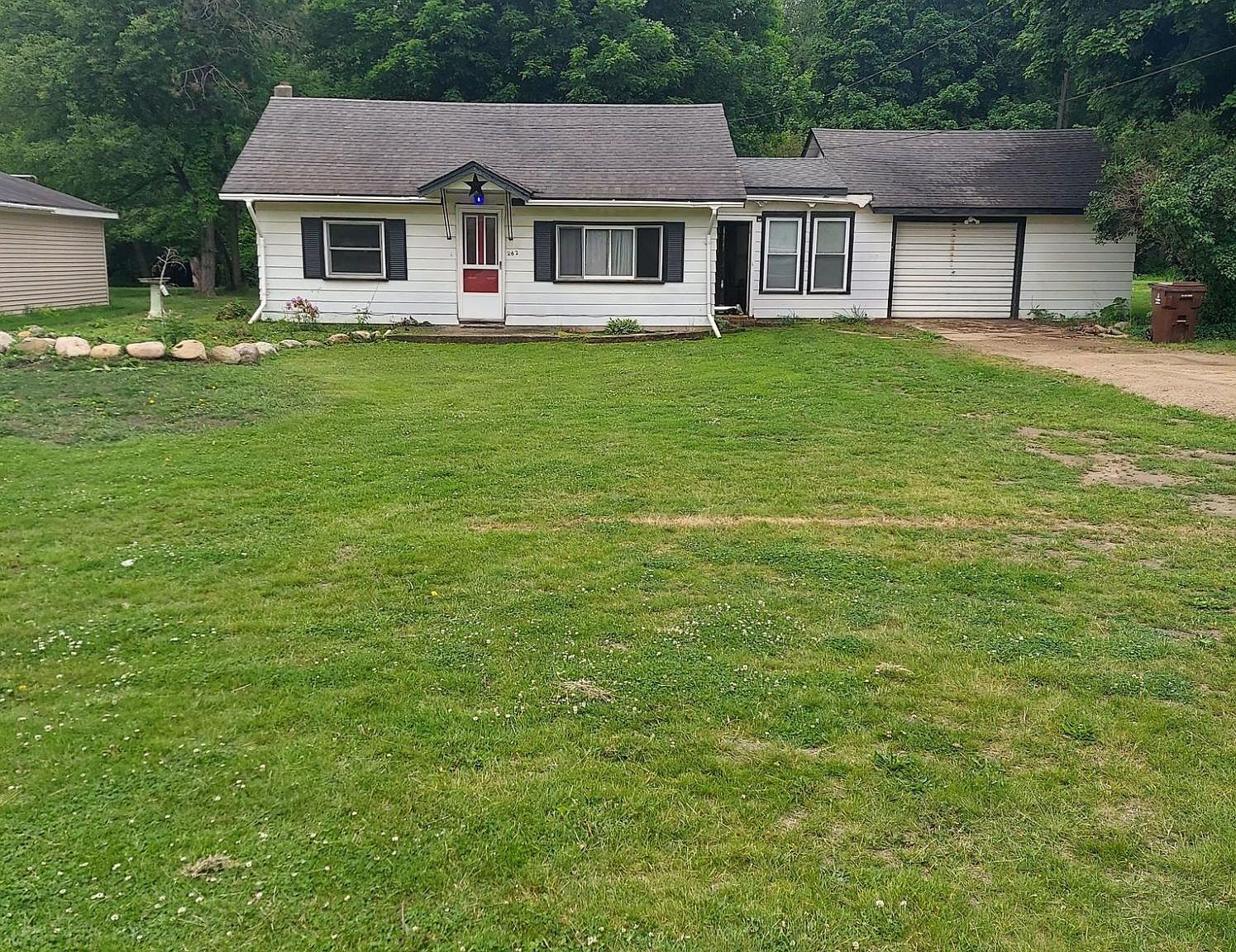 262 Green St, Springport, MI 49284 Zillow