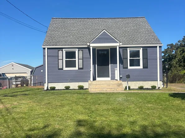 102 Vista Drive, East Haven, CT 06512