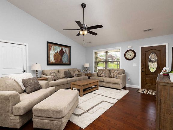 5th image of 4649 Bella Capri Ln