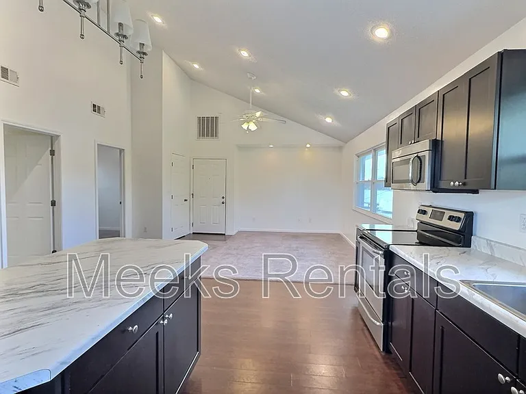 133 Hedrick Rd #12 — Photo 4