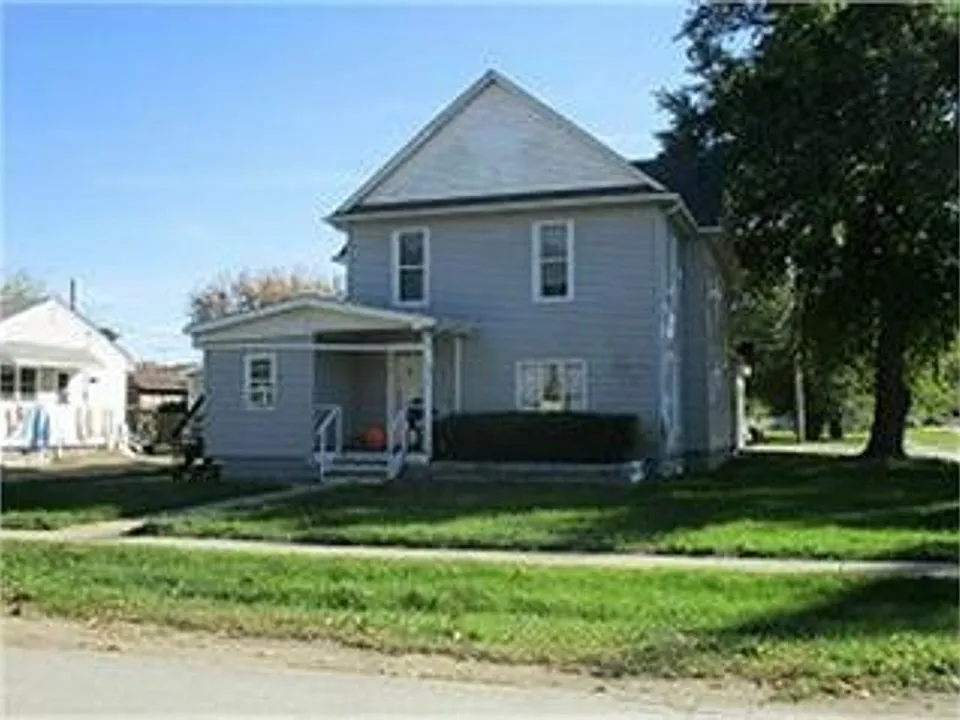 504 Elm St