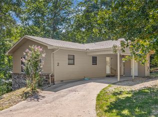 2 Lea Ln, Bella Vista, AR 72714