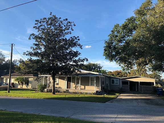 3rd image of 303 NW 9th St