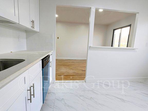 4th image of 25-33 23rd St #Dg35