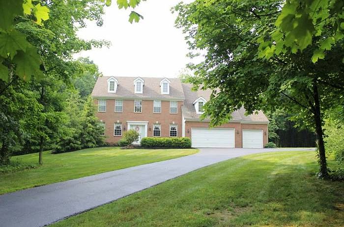 1st image of 119 Highland Hollow Dr SW