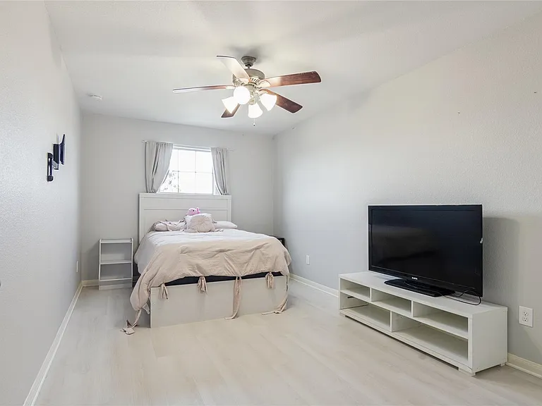 5218 Misty Ln — Photo 23