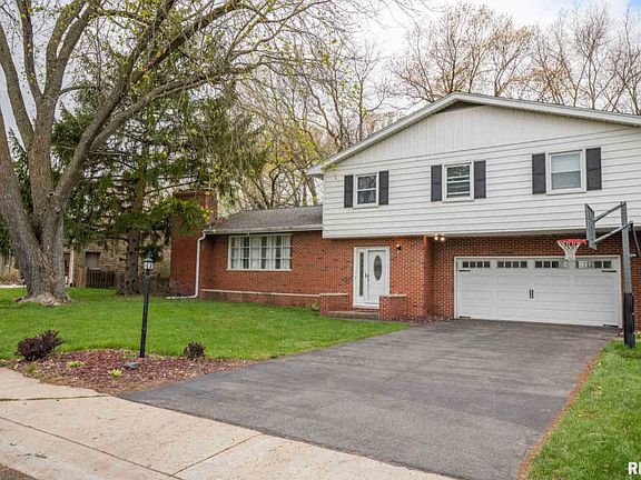 5th image of 1403 W Brentwood Dr
