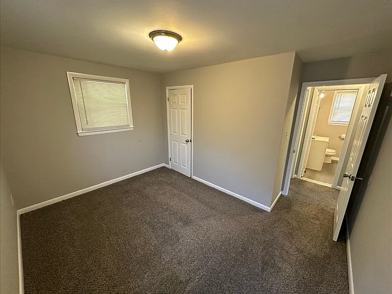 6202 Everall Ave — Photo 11
