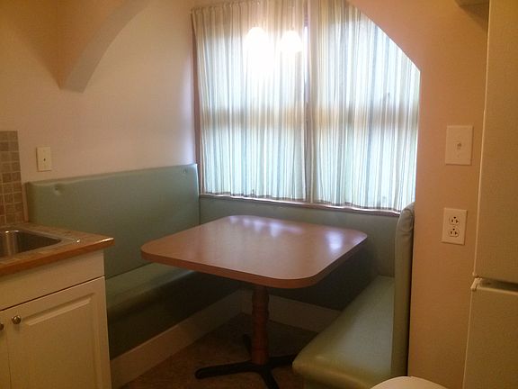 4th image of 710 Helen Ave