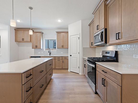 6th image of this home