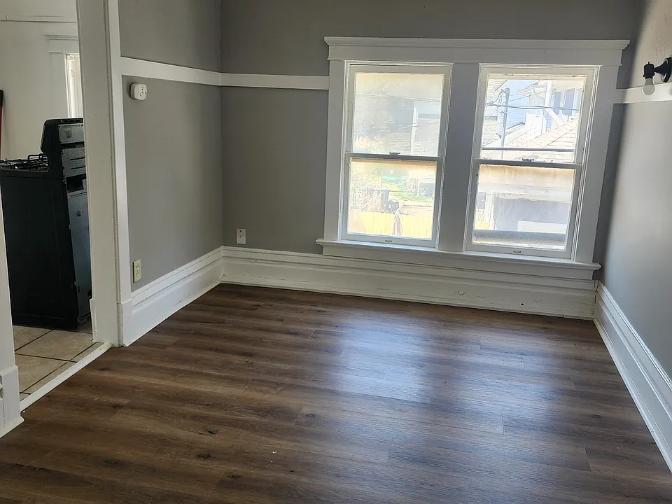 217 W Vine St #5