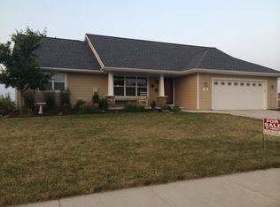 1554 Spencers Xing, Green Bay, WI 54313