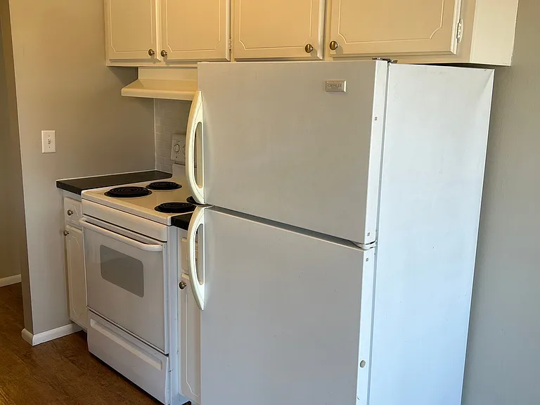 Maple Commons Apartments — Photo 37