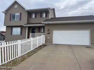 1431 W Beaver Dr, Gillette, WY 82718