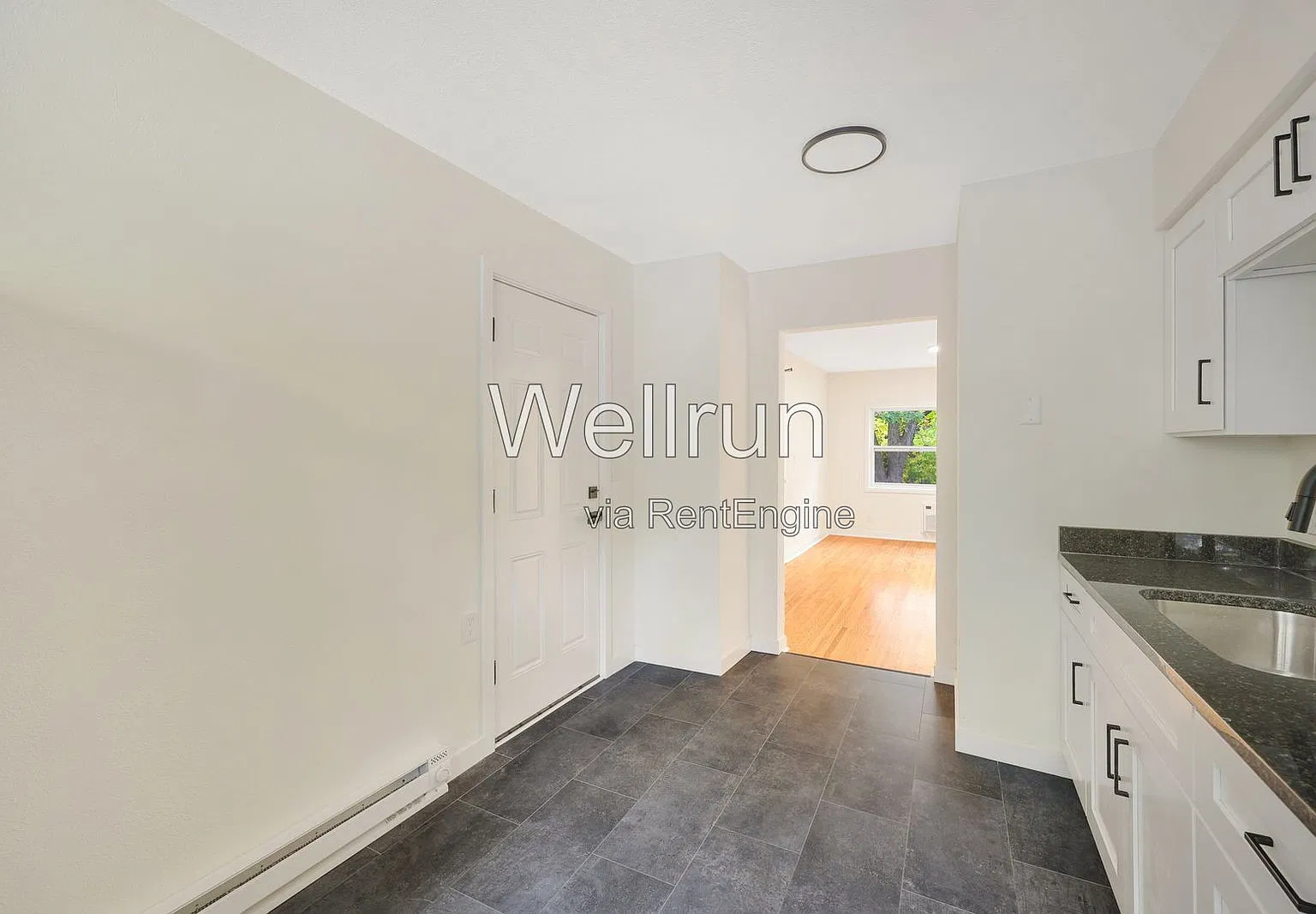 604 Oakdale Ave — Photo 3