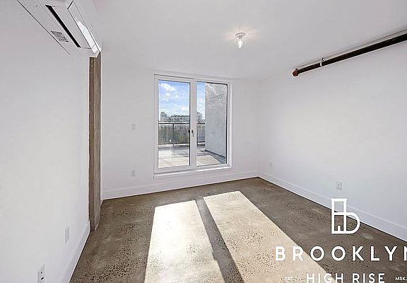 5th image of 21 29th St #610