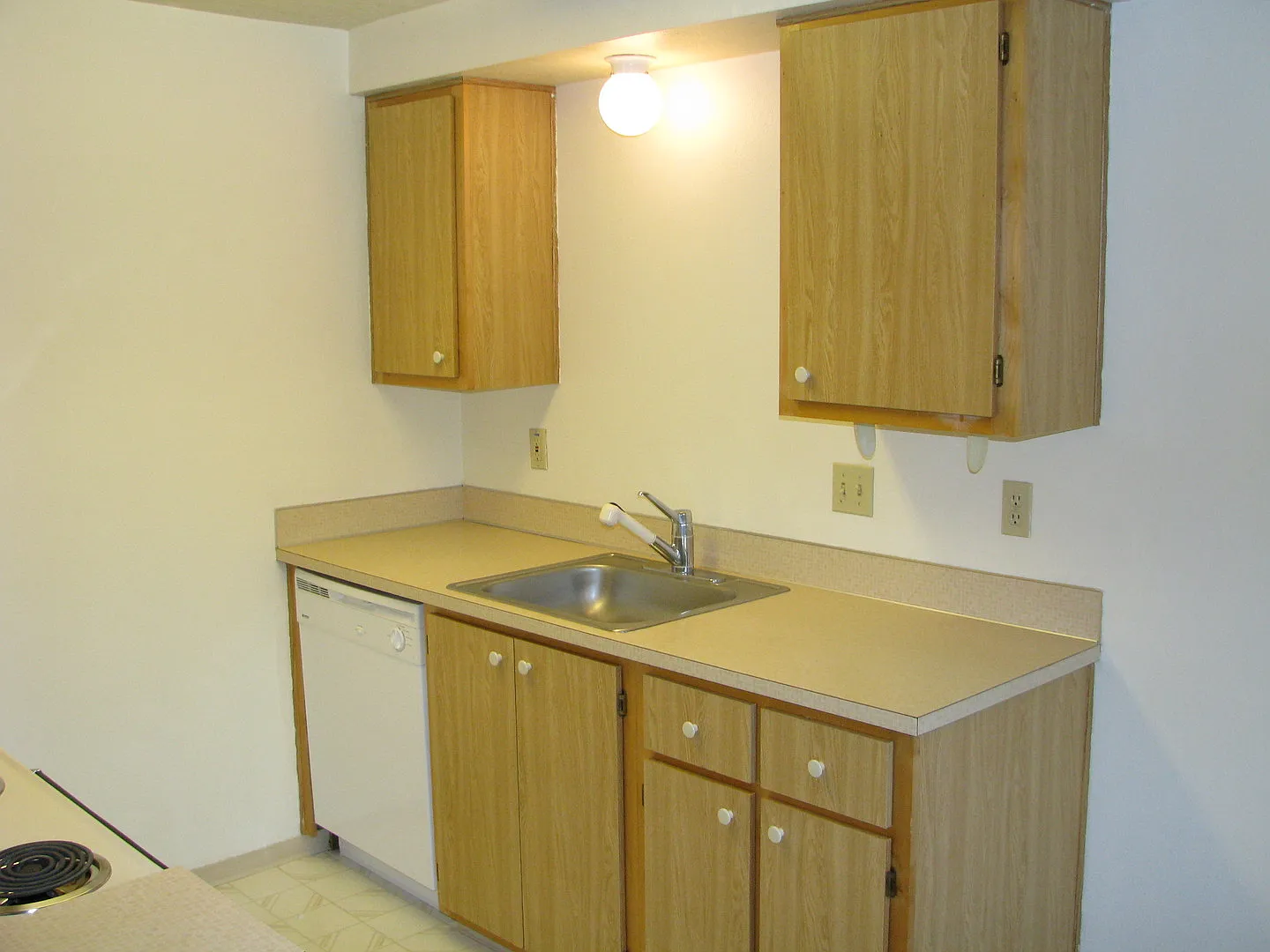 Quiet Two Bedroom Apartment in Keizer — Photo 3