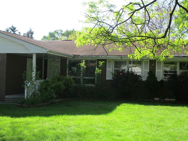 2nd image of 271 E 79th Ave