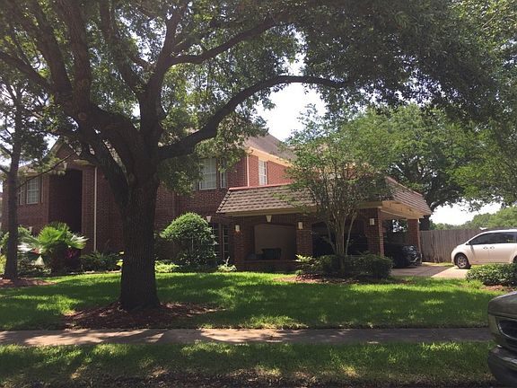2nd image of 1911 Lakebend Dr