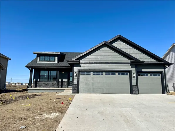 14207 N Valley Dr, Urbandale, IA 50323