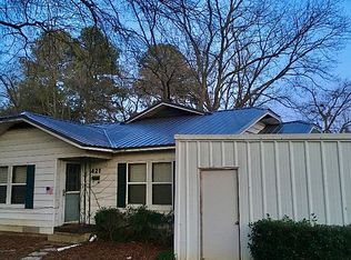 421 Howell St, De Kalb, TX 75559