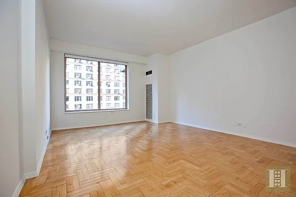 Rented by Halstead Real Estate | media 11