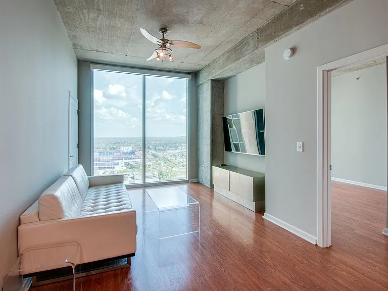415 Church St #2613 — Photo 2