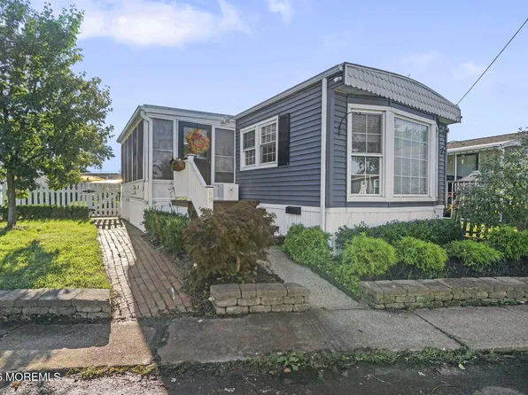 59 Bayshore Mobile, Hazlet, NJ 07730