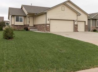2515 S Lark Ln, Wichita, KS 67215