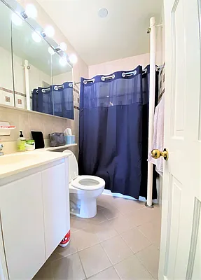 Rented by City Connections Realty | media 8