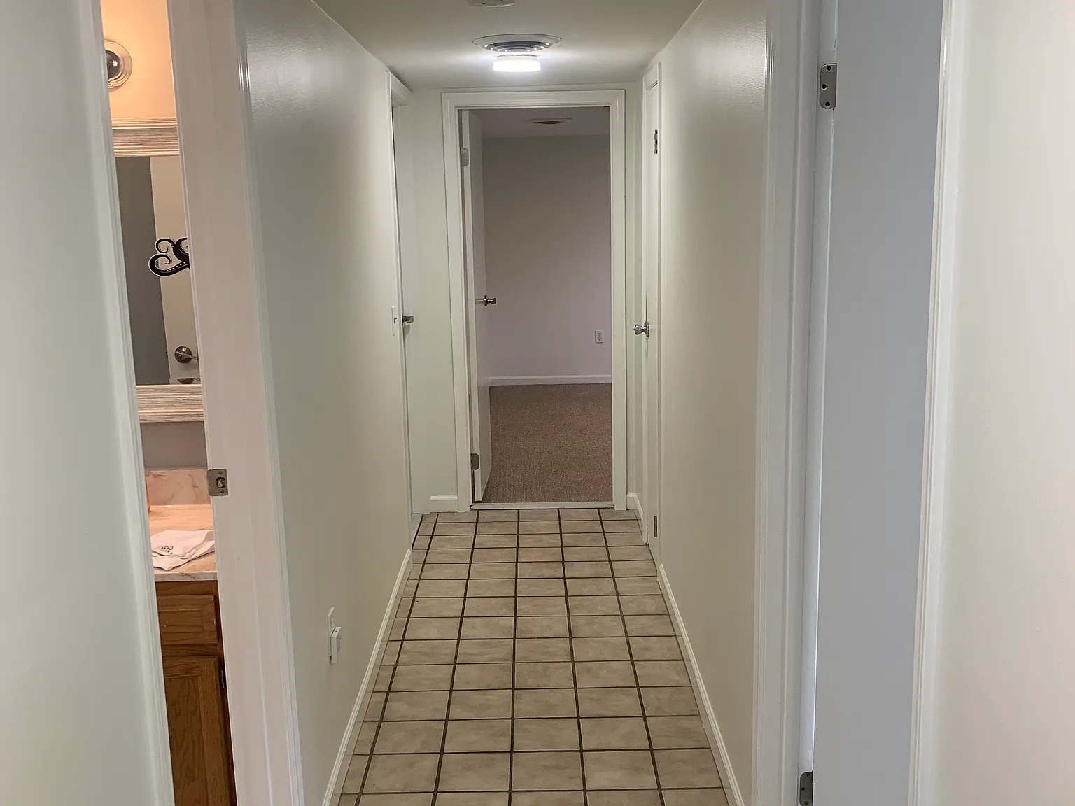 4 bed, 2112 sqft, $2,700 — Photo 4