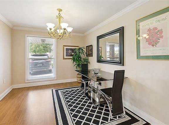 2nd image of 3924 Peoples St