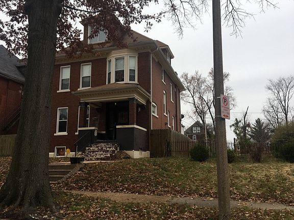 3rd image of 5212 Vernon Ave