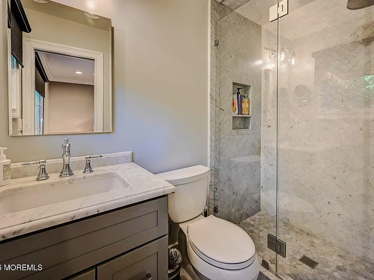 117 Elm Ln — Photo 25