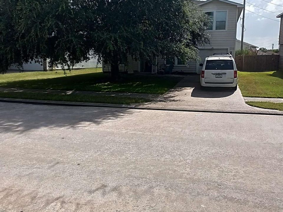1st image of 7707 Greenwood Point Dr