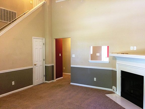 5th image of 326 Hornhead Dr