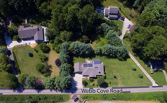 Direct access from Webb Cove RD.