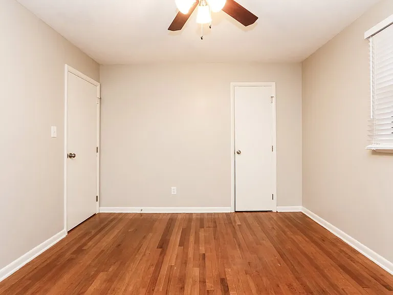 7605 Kimberly Dr — Photo 8