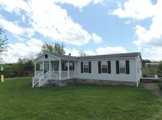 240 Twisted Oak Ln, Hillsville, VA 24343