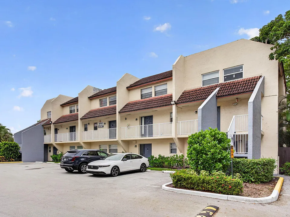3760 NW 115th Ave #1-4