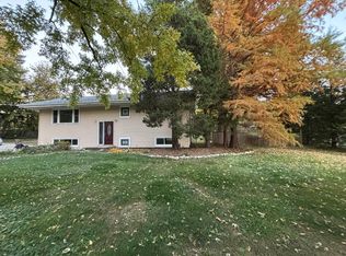 6N431 Gary Ave, Roselle, IL