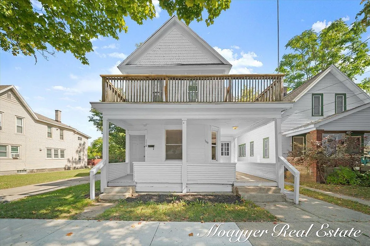 1108 Muskegon Ave NW - 1108 Muskegon Ave NW — Photo 1